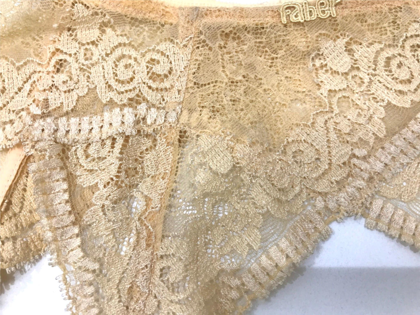 Faber Chantilly Lace Garter Belt Golden Yellow Ladies Sz 12 NEW