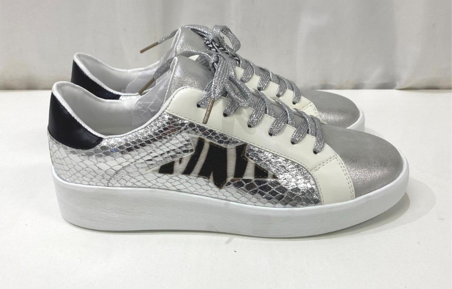 Threadz Silver Metallic Star White Sneakers Ladies Various Sizes NEW