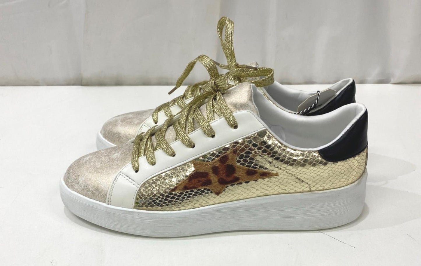 Threadz Gold Metallic Star White Sneakers Ladies Various Sizes NEW