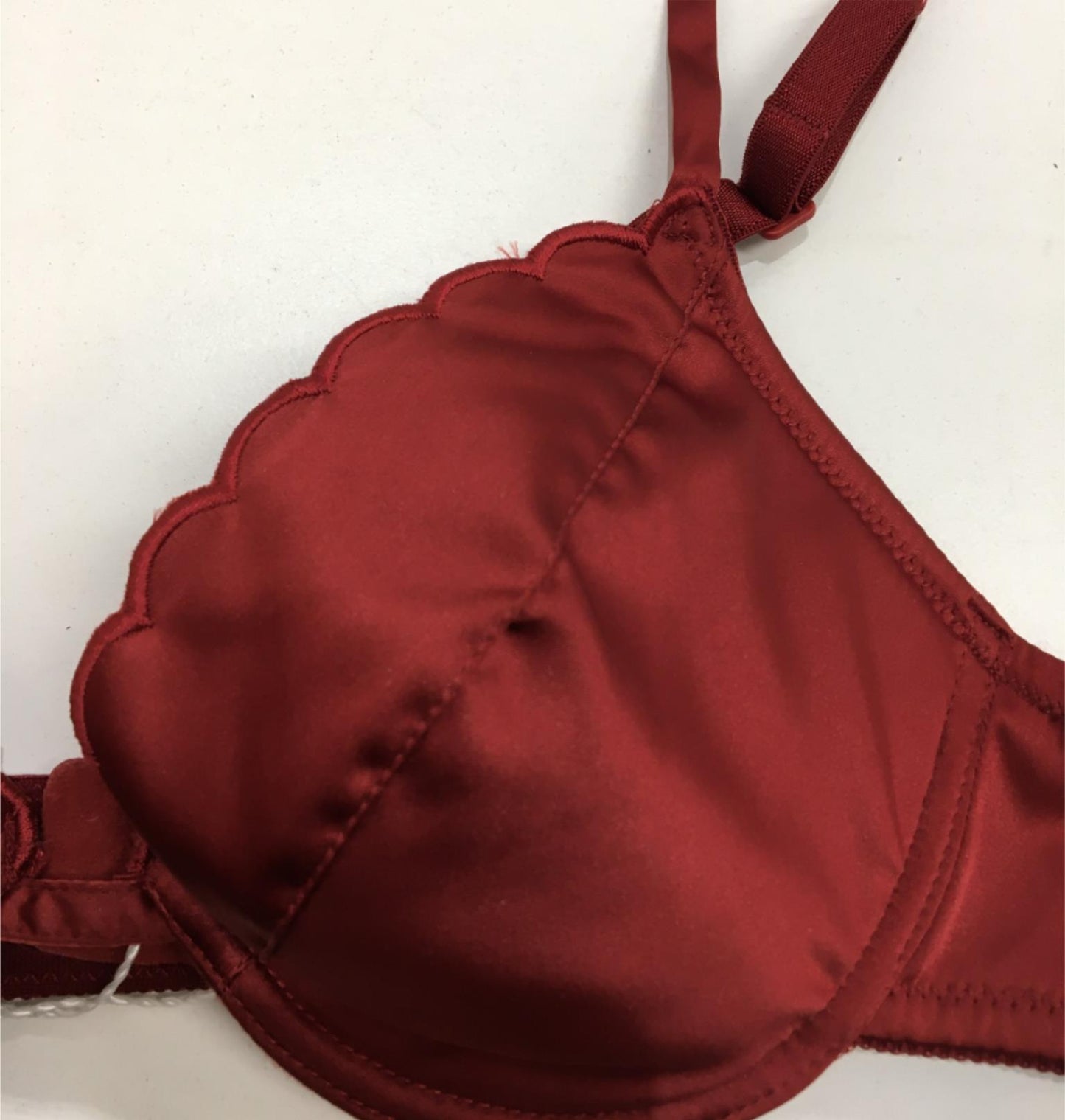 Faber Couture Padded Underwire Bra Red Scalloped Edge Detail Xs/32B NEW