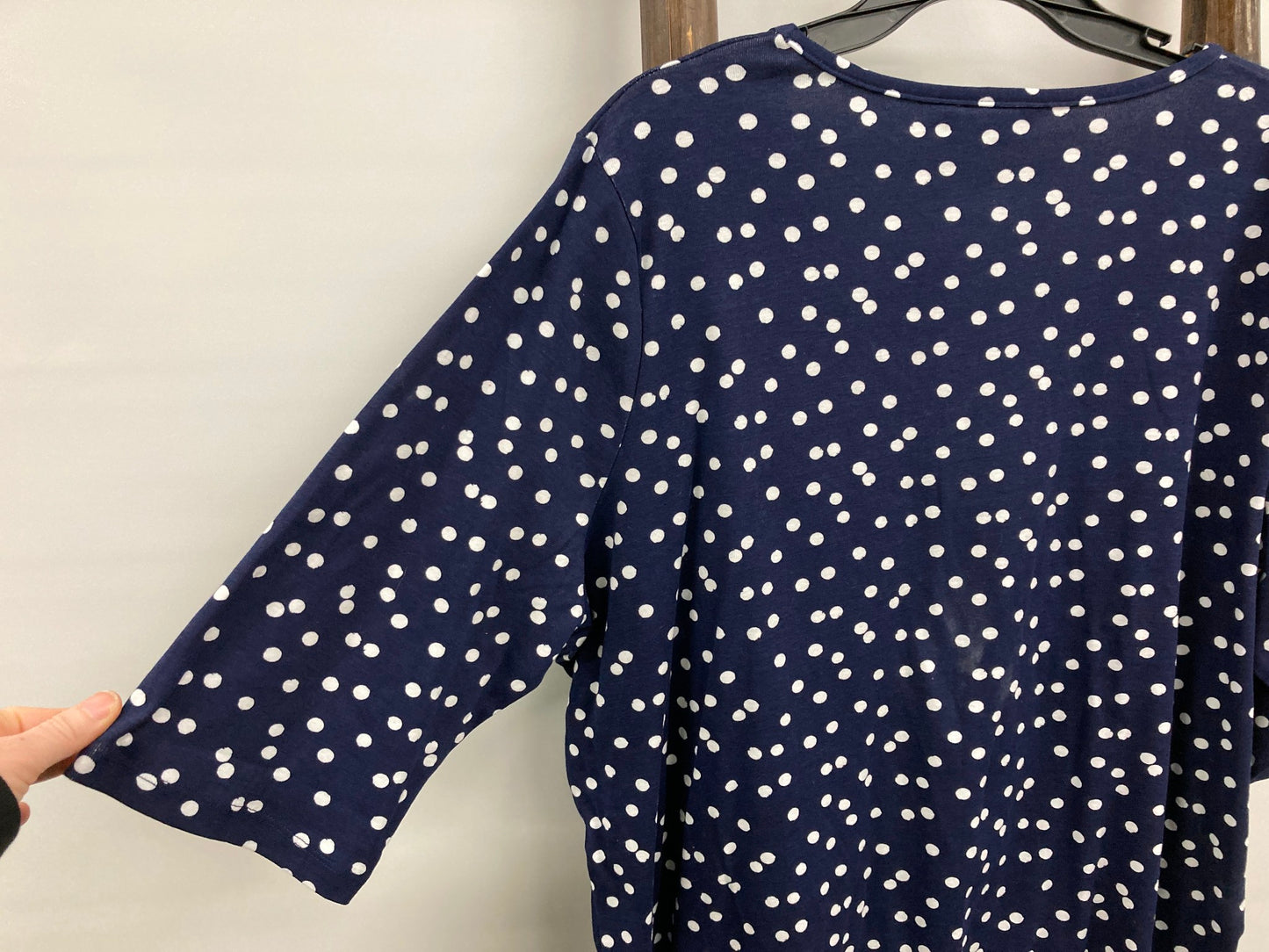 Sara V-Neck Navy With White Dots Tee T-Shirt Top Ladies Sz 3Xl NEW