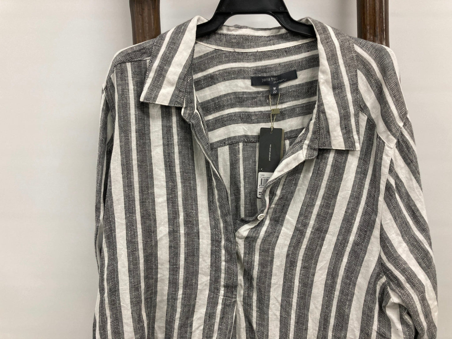 Yarra Trail Pewter Stripe 100% Linen Shirt White/Black Ladies Sz 22 NEW