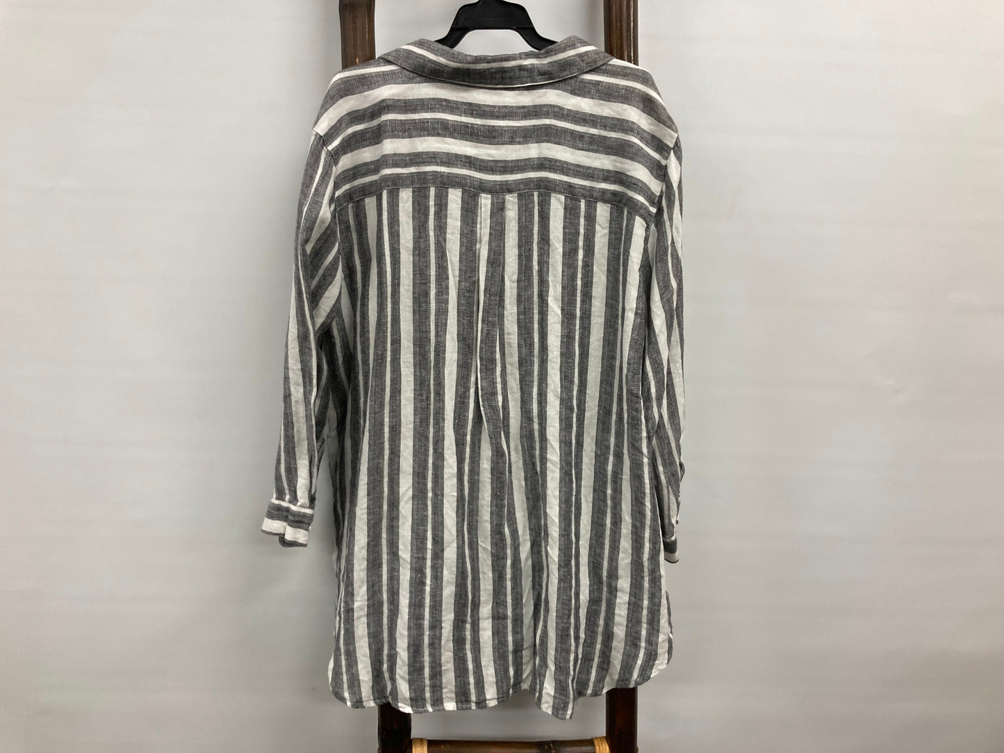 Yarra Trail Pewter Stripe 100% Linen Shirt White/Black Ladies Sz 22 NEW